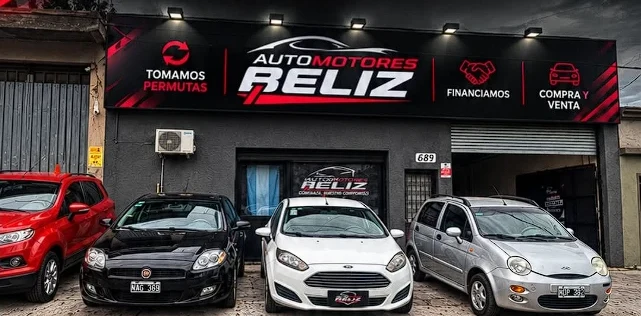 Frente del local de Beliz Automotores en Caaguazú 689